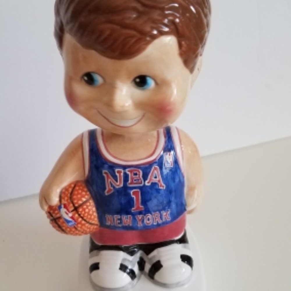Piggybank Bobblehead Basketball Player